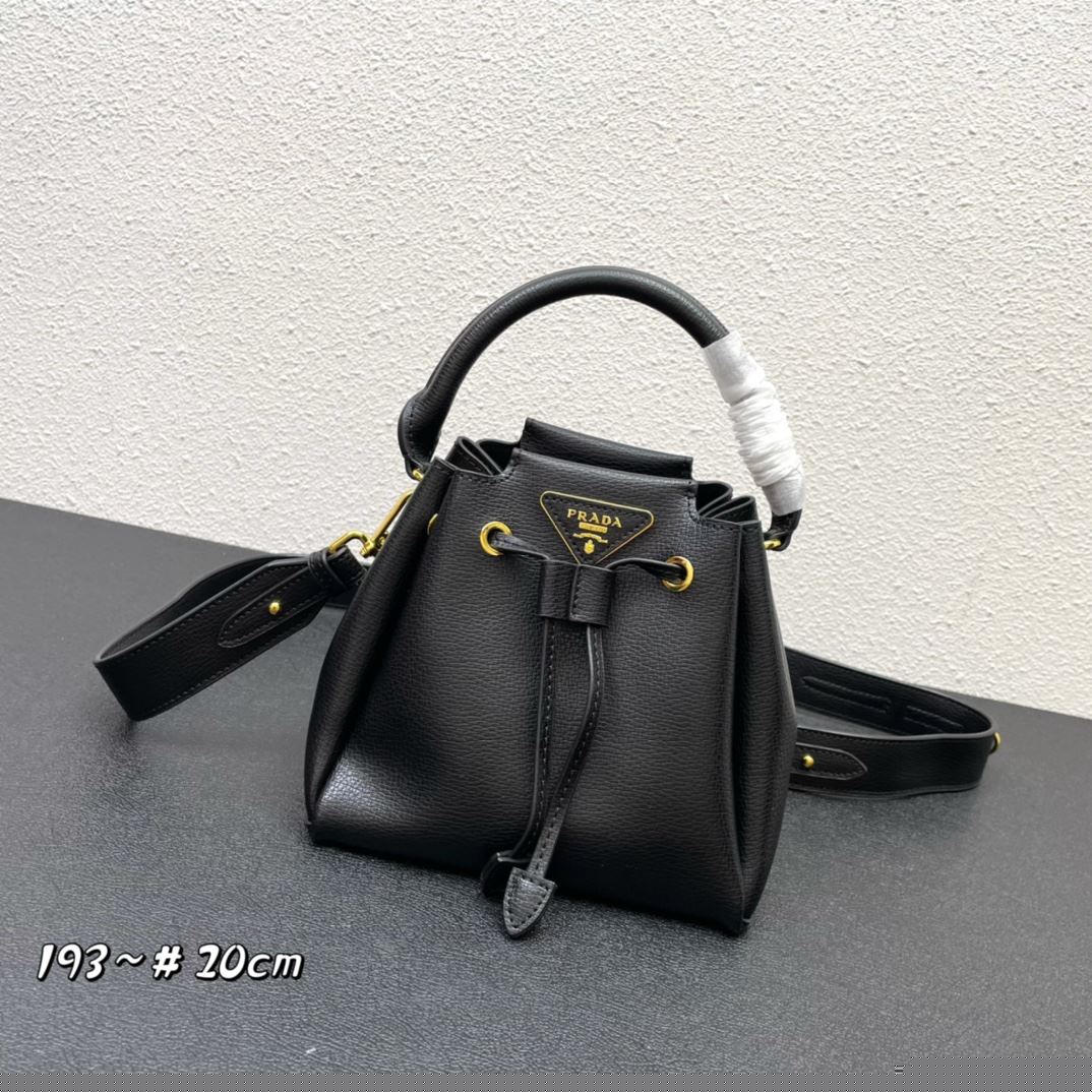 Pra*a top handle bags